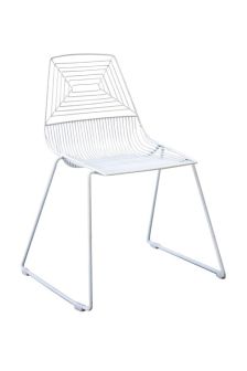 Puzzle Metal Arrow Wire Chair