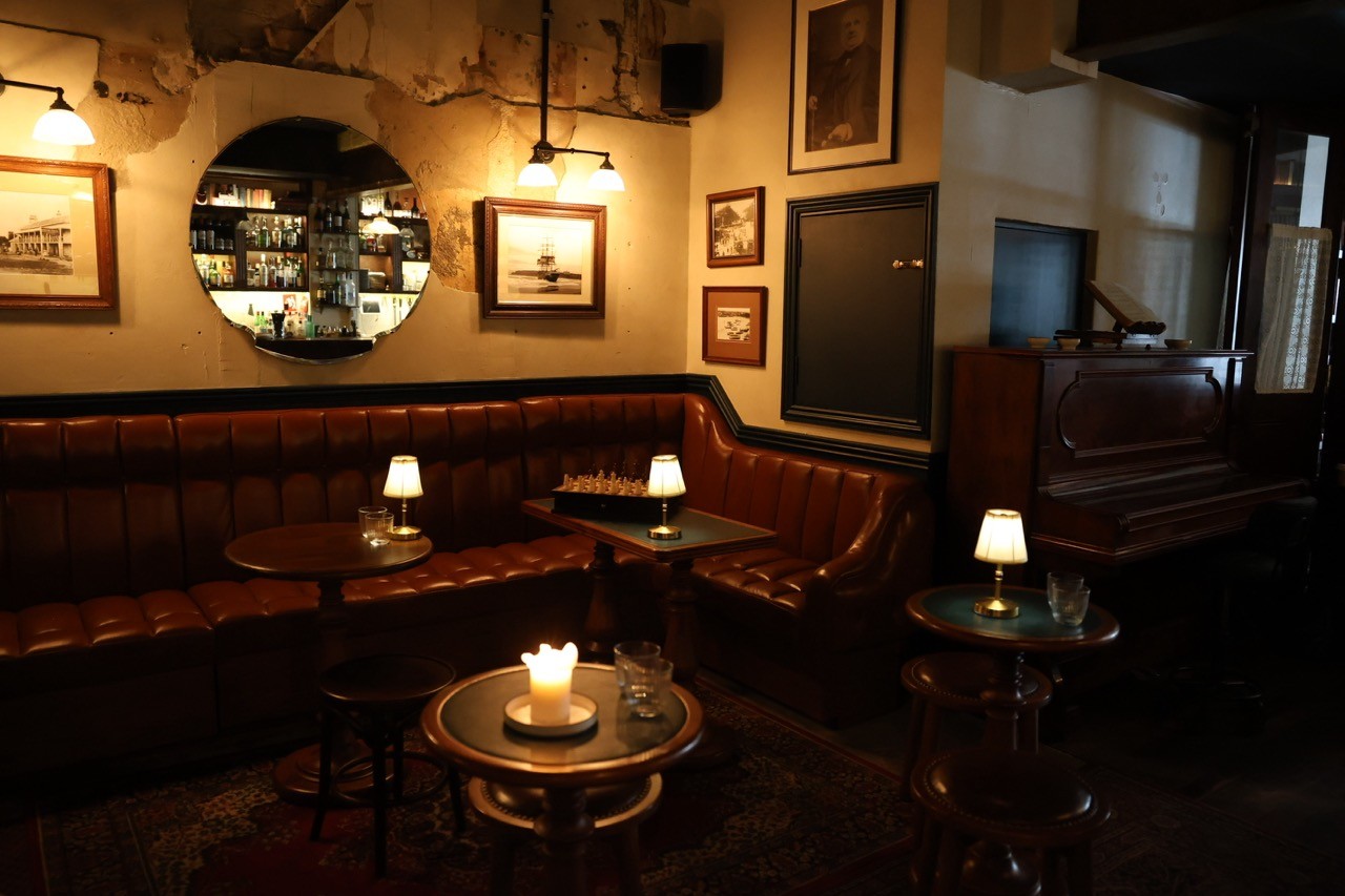 Henry G's Wine Parlour