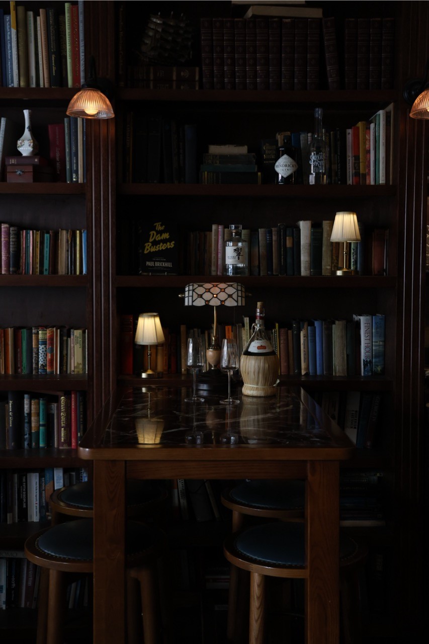 Henry G's Wine Parlour